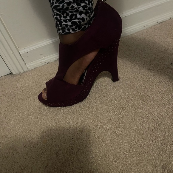 Size 10 - Picture 7 of 7